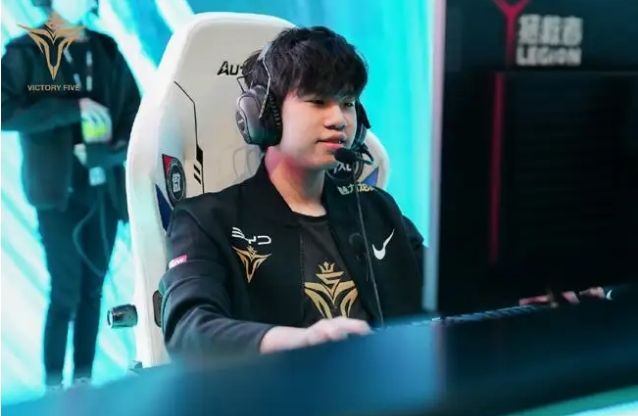 涯中成为见 涯中成为见