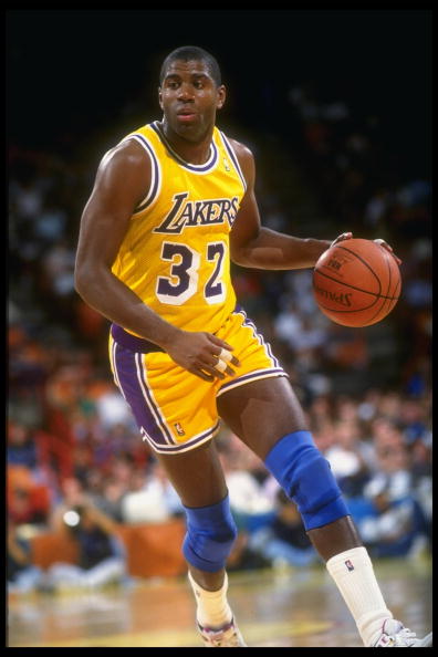 顺势攻门 顺势攻门