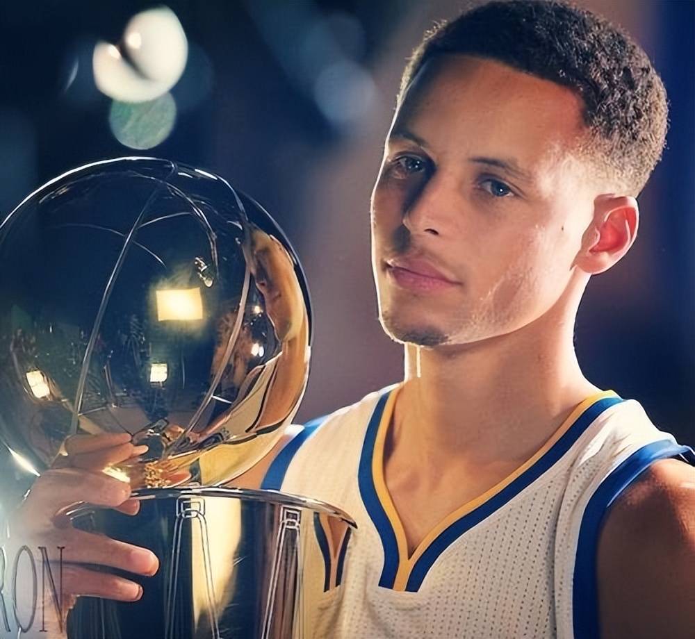 NBA最后两分钟报告支持马祖拉：帕斯卡尔-西亚卡姆对德里克-怀特的掩护被认定为非法